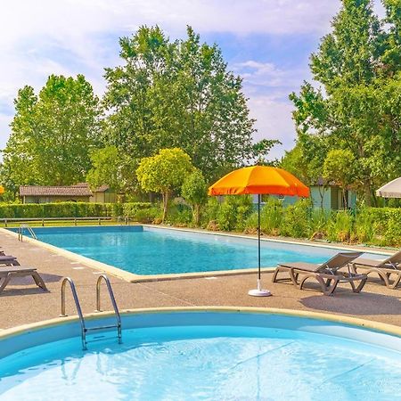 Lagrange Grand Bleu Vacances - Residence Port Lalande Castelmoron-sur-Lot Exterior foto